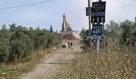 جرافات الهدم الإسرائيلية تدمّر منشآت زراعية في قرية معاوية